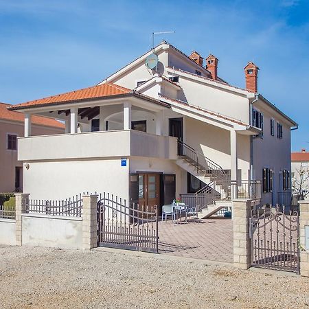 Punta B Hotel Poreč Exterior foto